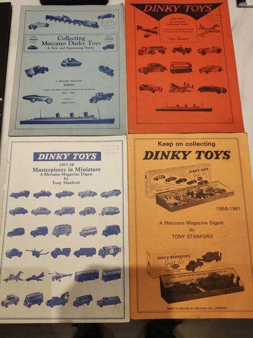Dinky Toys - No Scale - 4x Catalogue (1928-1961), Hobby & Loisirs créatifs, Voitures miniatures | 1:5 à 1:12
