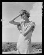 Dorothea Lange - Wife of a migratory laborer with three