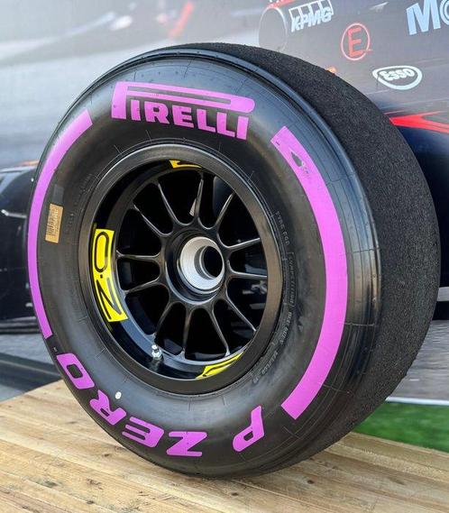 Pneu complet sur la roue - Pirelli - O.Z *** NO RESERVE ***, Verzamelen, Automerken, Motoren en Formule 1