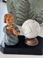 Goebel - M.I. Hummel - Statuette, Wereldbol - TMK6 - 18 cm -, Antiek en Kunst, Curiosa en Brocante