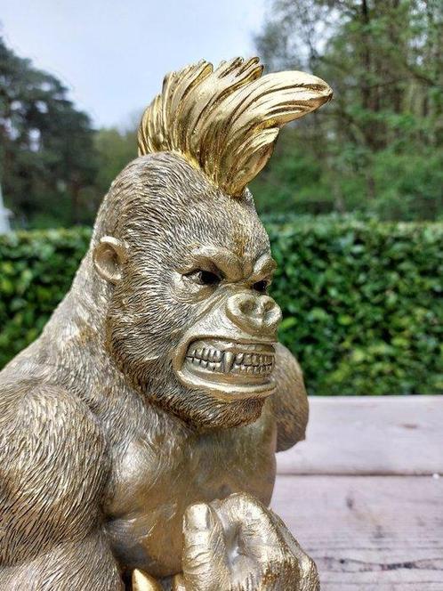 Beeld, gorilla with cockscomb - 30 cm - polyresin, Antiek en Kunst, Kunst | Designobjecten