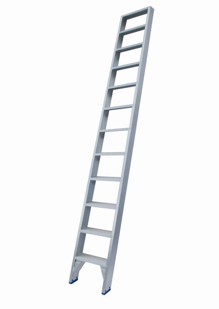 Solide enkele trap 12 treden – 3.00m, Doe-het-zelf en Bouw, Ladders en Trappen, Trap, Nieuw, 2 tot 4 meter, Ophalen of Verzenden