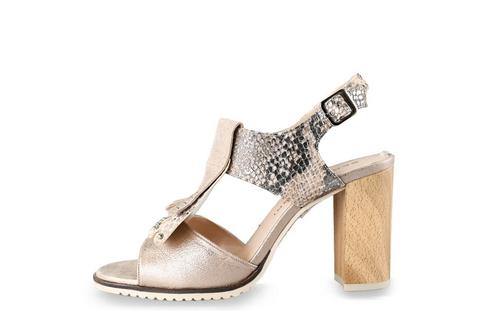 Sergio Turri Sandalen in maat 39 Goud | 5% extra korting, Kleding | Dames, Schoenen, Overige kleuren, Zo goed als nieuw, Sandalen of Muiltjes