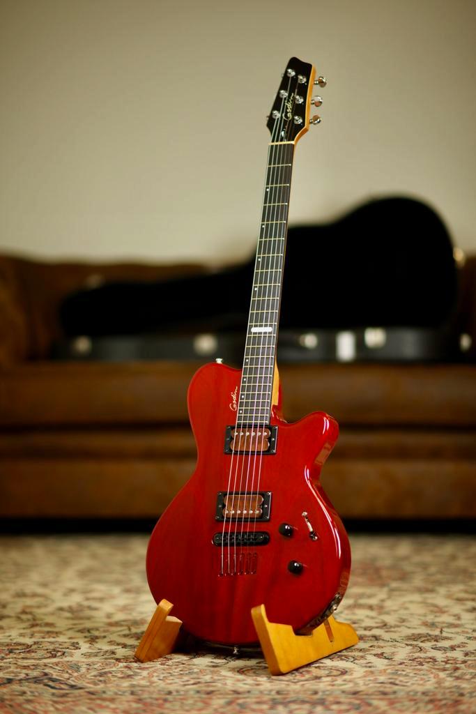 Godin Summit | Cherry Red, Muziek en Instrumenten, Snaarinstrumenten | Gitaren | Elektrisch, Verzenden