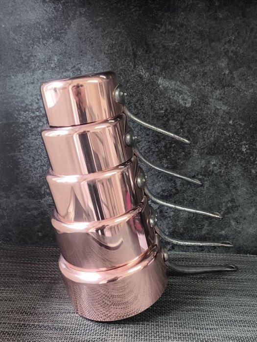 fabrication Française - Kookpottenset (5) - Massief, Antiek en Kunst, Antiek | Keukengerei