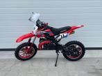 UltraMotocross minibike 49cc Rood, Motoren