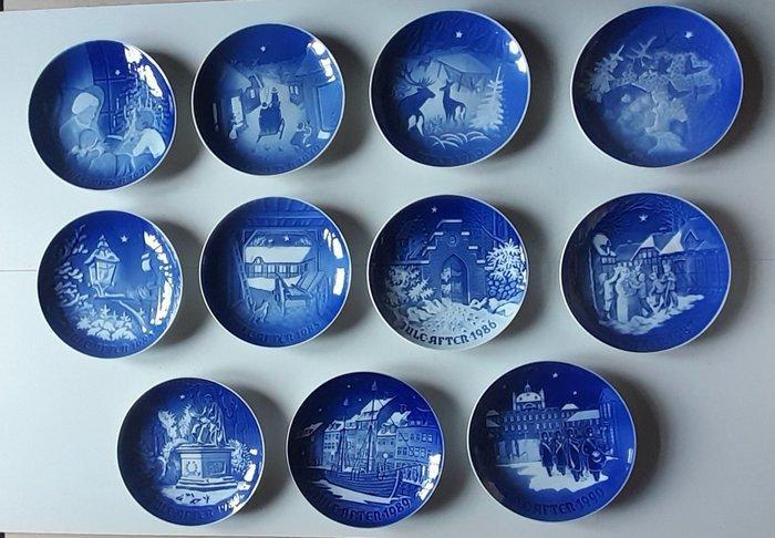 Bing & Grøndahl - Plat (23) - Porcelaine - Lot dassiettes, Antiquités & Art, Curiosités & Brocante