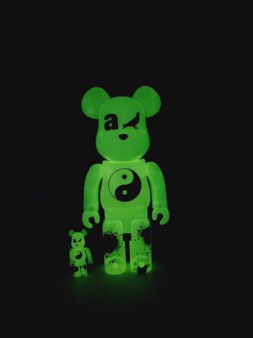 Atmos - Be@rbrick x atmos x Staple V4 400% & 100% Bearbrick