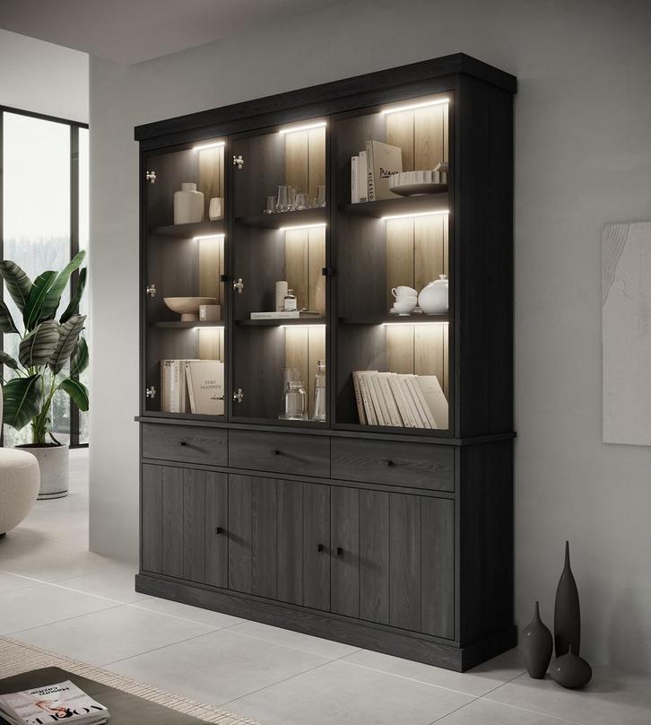 Meubella | Buffetkast zwart eiken 182cm - Vitrinekast LED, Huis en Inrichting, Kasten | Buffetkasten, 25 tot 50 cm, Nieuw, 150 tot 200 cm