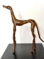 Abdoulaye Derme - Sculpture, Chien Lévrier élancé - 34 cm -, Antiquités & Art