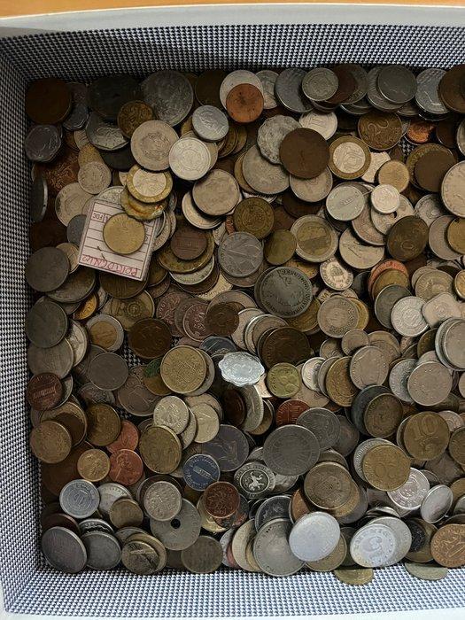 Wereld. Lotto di 8,5 Kg di monete - anni vari (Zonder, Postzegels en Munten, Munten | Europa | Niet-Euromunten