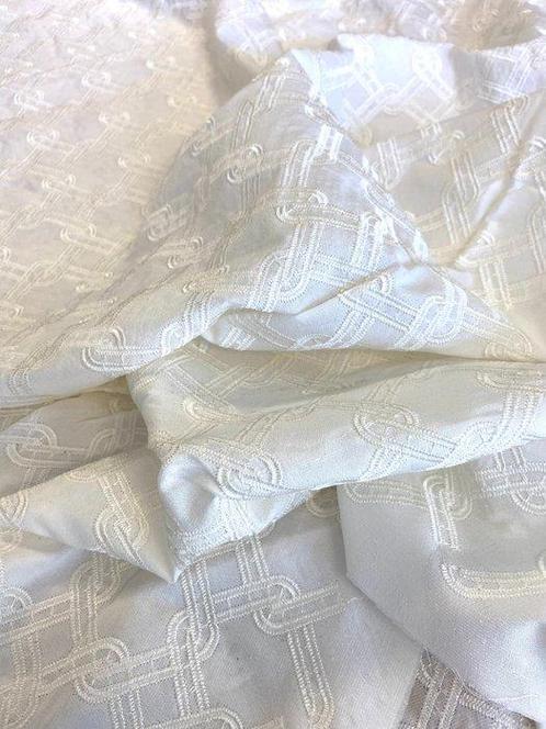 Tissu prestigieux en mélange de soie avec des broderies, Antiek en Kunst, Antiek | Tapijten, Tafelkleden en Textiel