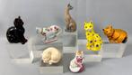 Franklin Mint - Beeldje - Curio Cabinet of Cats, (2 x
