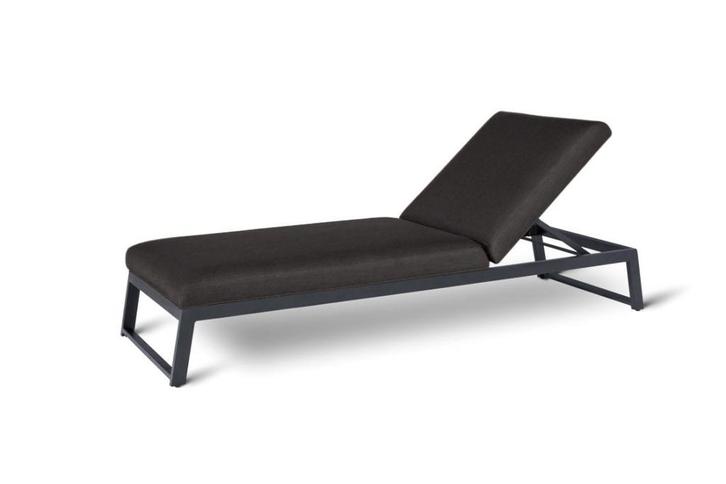 Flow. Sense ligbed zwart/sooty |   Sunbrella | SALE, Tuin en Terras, Tuinsets en Loungesets