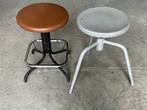 Tabouret (2) - Cuir, Métal - Sgabello industriel, Antiek en Kunst