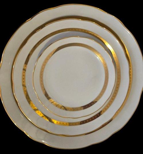 Manufacture Chatres-sur-Cher - Tafelservies voor 12 (44) -, Antiek en Kunst, Antiek | Meubels | Tafels
