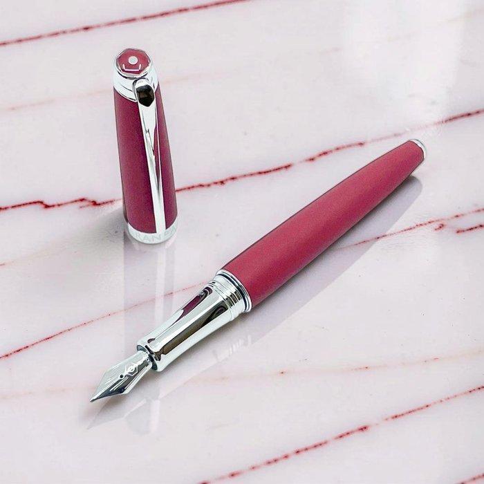 Caran dAche - Caran d’Ache Léman Bordeaux Rhodium Fountain, Verzamelen, Pennenverzamelingen