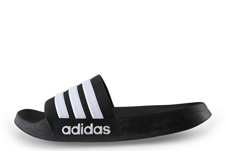 Adidas slippers in maat 46 Zwart | 25% korting, Kleding | Heren, Schoenen, Zwart, Zo goed als nieuw, Slippers, Verzenden