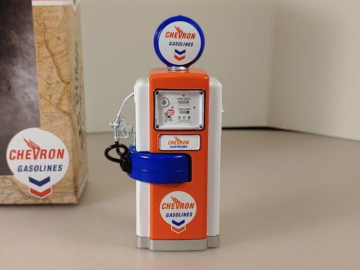 Greenlight 1:18 - Modelauto - 1948 Wayne 100-A Gas Pump *, Hobby en Vrije tijd, Modelauto's | 1:5 tot 1:12