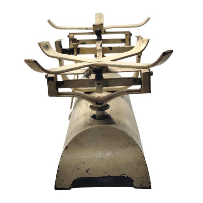 Rare Design - Balans of weegschaal - IJzer, Messing, Hout, Antiek en Kunst, Antiek | Wandborden en Tegels