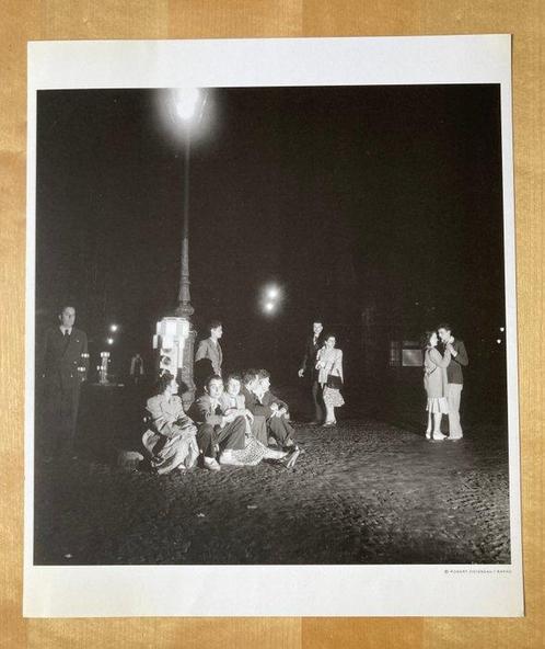 Robert Doisneau - À la fin du bal, 14 juilliet 1947, Antiek en Kunst, Kunst | Schilderijen | Modern