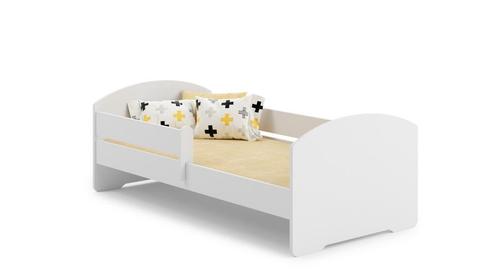 Kinderbed - 140x70 - met hekje - incl. matras, Kinderen en Baby's, Kinderkamer | Bedden, Nieuw, Ophalen of Verzenden