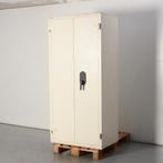 Polifer kluis, lichtgrijs, 194.50 x 90.50 cm, incl. 4 leg..., Ophalen of Verzenden, Gebruikt
