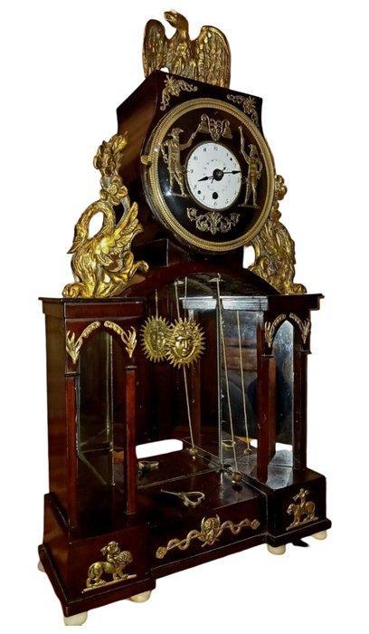 Automaton mantelklok -   - Walnoot - 1800-1850, Antiek en Kunst, Antiek | Klokken