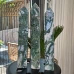 Agate mousse Tour en agate mousse polie de grande taille,