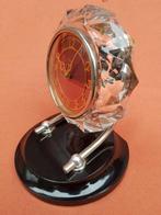 Pendule de cheminée à automate - Majak - Bakélite, Cristal,