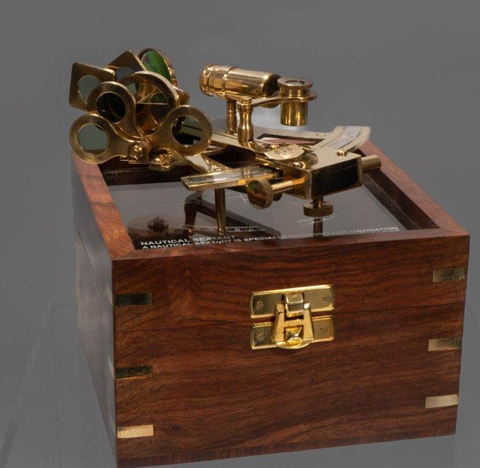 Sextant - Hout, Messing - maritimen Navigationskunst in, Antiquités & Art, Art | Objets design