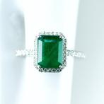 Ring Platina -  2.72ct. tw. Smaragd - Diamant -