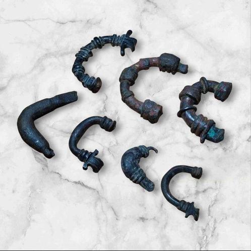 Traco-géorgien Bronze, Beaucoup de 7 belles pièces Fibule, Antiek en Kunst, Antiek | Overige Antiek
