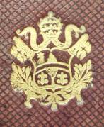 Boîte - Damassé de soie - Boîte avec le blason officiel du, Antiek en Kunst