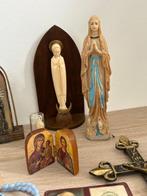 Set van 46 religieuze voorwerpen - Diverse materialen -, Antiek en Kunst