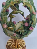 Fabergé ei - Porselein - Betoverde tuin