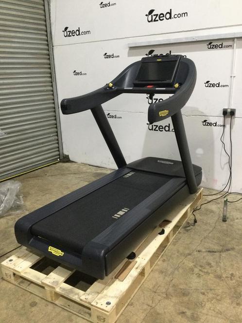 Technogym Run 1000 TV, Sport en Fitness, Fitnessapparatuur, Loopband, Nieuw, Benen, Ophalen of Verzenden