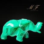 éléphant en Malachite naturelle du Congo de la plus haute, Collections