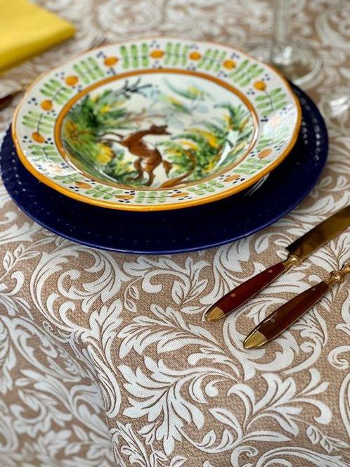 Nappe à motifs de feuilles dacanthe pour grandes tables,, Antiek en Kunst, Antiek | Tapijten, Tafelkleden en Textiel