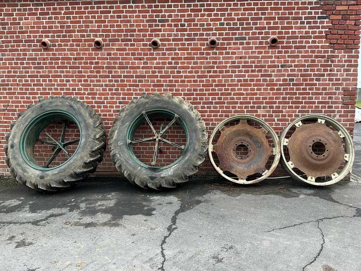 Online veiling - 2x tractor velg, Articles professionnels, Agriculture | Tracteurs, Enlèvement