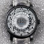 Louis Vuitton Time Zone Spacecraft Limited Edition / Q5D240, Bijoux, Sacs & Beauté, Montres | Hommes