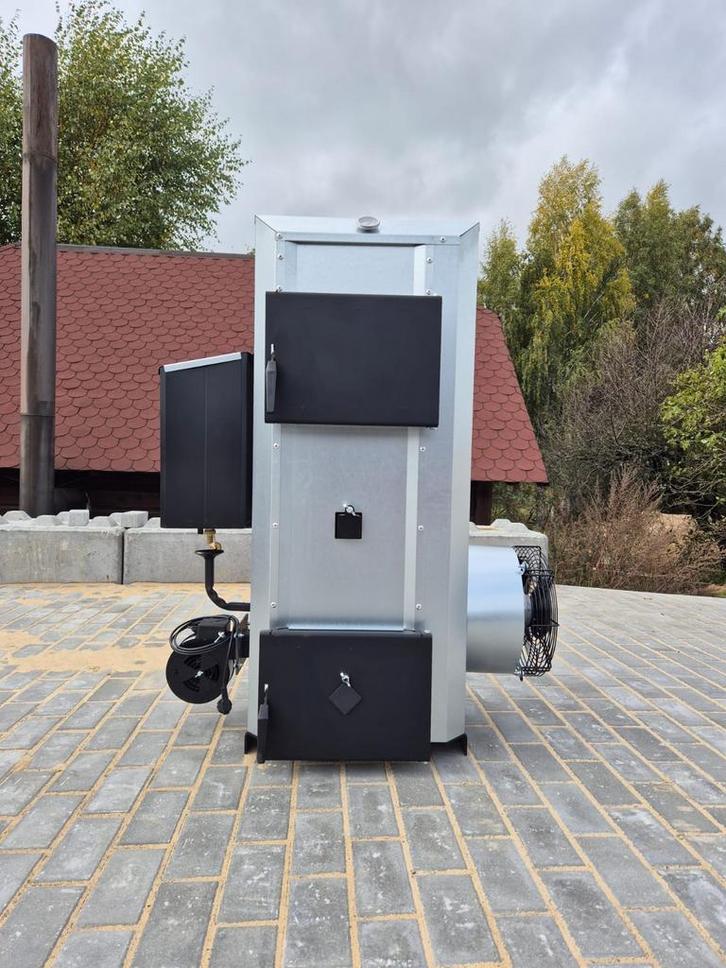 CHAUDIERE A HUILE ET POLYCOMBUSTIBLE, Doe-het-zelf en Bouw, Verwarming en Radiatoren, Verzenden