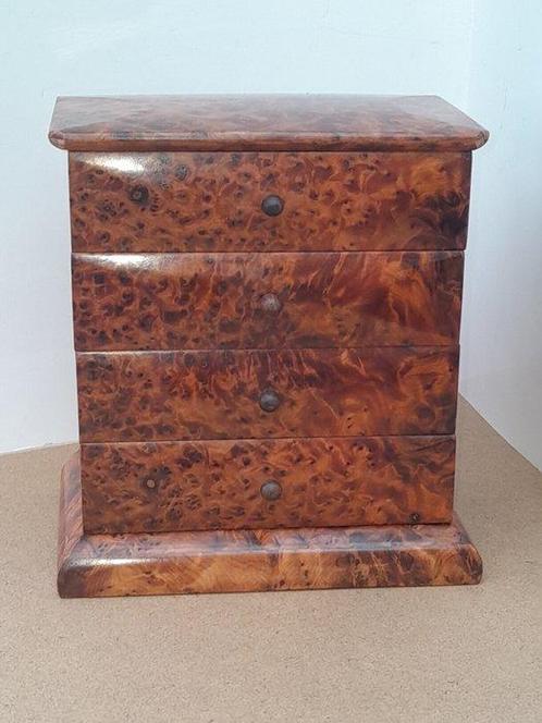 Ladekast - thuja loep - Commode en loep van Thuja, Antiek en Kunst, Kunst | Designobjecten