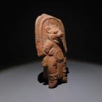 Maya Terracotta Ocarina figuur. 600 - 900 n.Chr. 14,3 cm H.