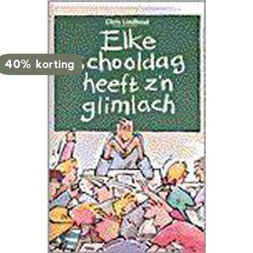 Met Een Glimlach Door De Schooldag 9789050309554 C. Lindhout, Boeken, Hobby en Vrije tijd, Gelezen, Verzenden