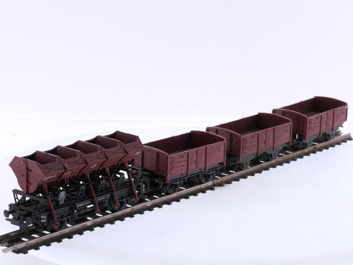 Schaal H0 Trix Express 450 en 455 4-delige goederenwagen..., Hobby en Vrije tijd, Modeltreinen | H0, Wisselstroom, Overige typen