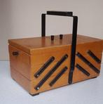 Naaidoos - Hout - Vintage naaibox, Antiek en Kunst