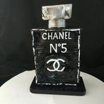 Norman Gekko (XX-XXI) - Chanel N.5 BANKSY