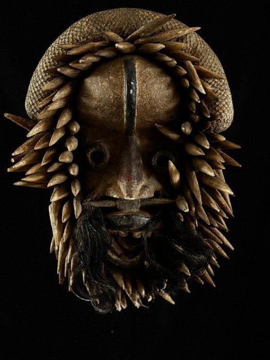 Masker - Dan guéré Wé - Dan - Ivoorkust, Antiek en Kunst, Kunst | Niet-Westerse kunst