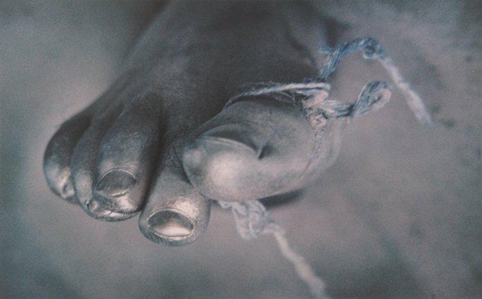Dominic Rouse - Foot Print forget-me-not - (1990), Antiek en Kunst, Kunst | Designobjecten